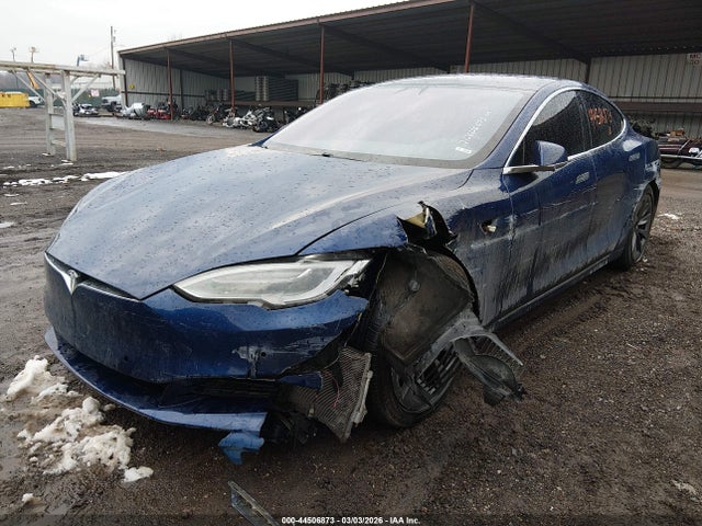 44506873 :رقم المزاد ، 5YJSA1E24JF296777 vin ، 2018 Tesla Model S 100d/75d/p100d مزاد بيع
