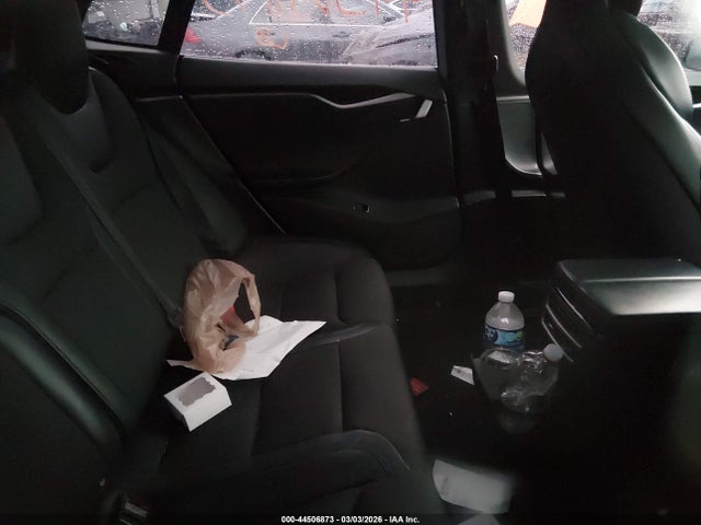 44506873 :رقم المزاد ، 5YJSA1E24JF296777 vin ، 2018 Tesla Model S 100d/75d/p100d مزاد بيع