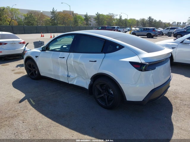 2026 TESLA MODEL Y 7SAYGDEE5TF350856 Photo 2
