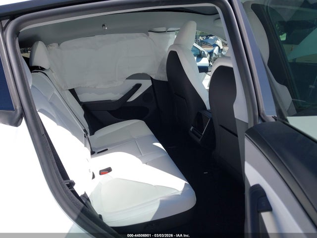 2026 TESLA MODEL Y 7SAYGDEE5TF350856 Photo 7