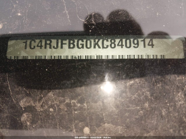 2019 JEEP GRAND CHEROKEE 1C4RJFBG0KC840914 Photo 8