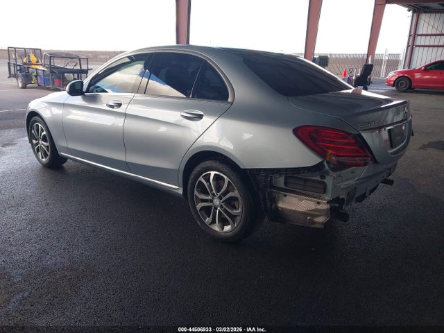 2015 MERCEDES-BENZ C 300 55SWF4JB8FU043610 Photo 2