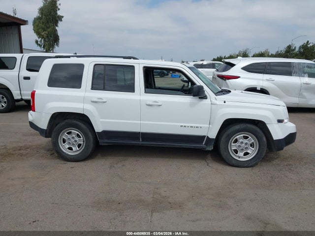 1C4NJPBA1HD116393 Jeep Patriot Sport Fwd