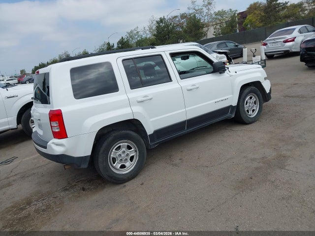 1C4NJPBA1HD116393 Jeep Patriot Sport Fwd