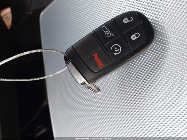 1C4RJFAG2KC707184 Jeep Grand Cherokee Laredo