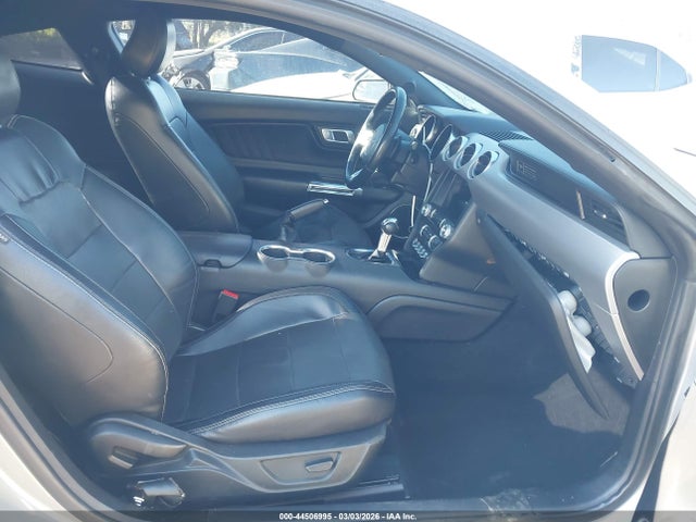 Ford Mustang Ecoboost Premium Fastback 2020 1FA6P8TH6L5138676 Image 5