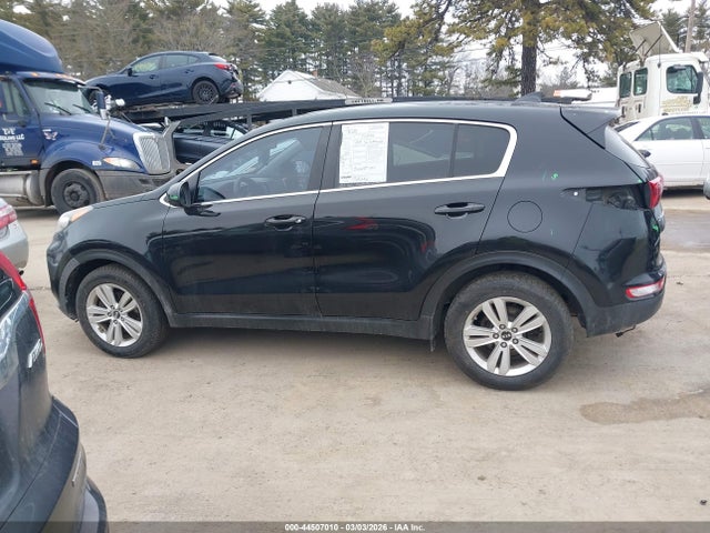KNDPMCAC0H7077466 KIA Sportage Lx