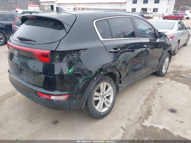 KNDPMCAC0H7077466 KIA Sportage Lx