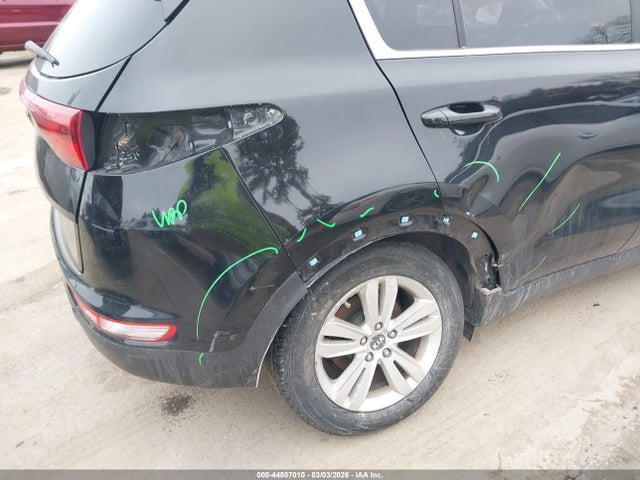 KNDPMCAC0H7077466 KIA Sportage Lx