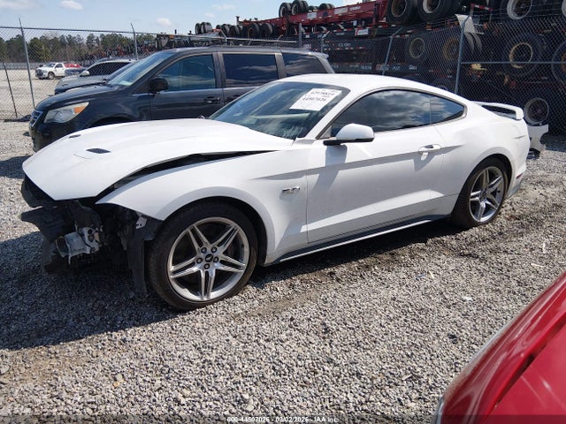 Ford Mustang Gt Premium 2018 1FA6P8CF2J5185358 Image 2