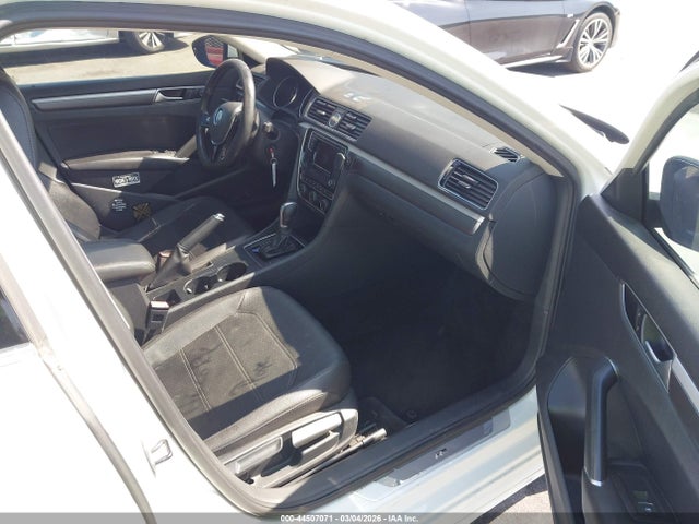 Aukcja sprzedaży 2016 Volkswagen Passat 1.8t R-line, vin: 1VWAT7A33GC047297, numer aukcji: 44507071