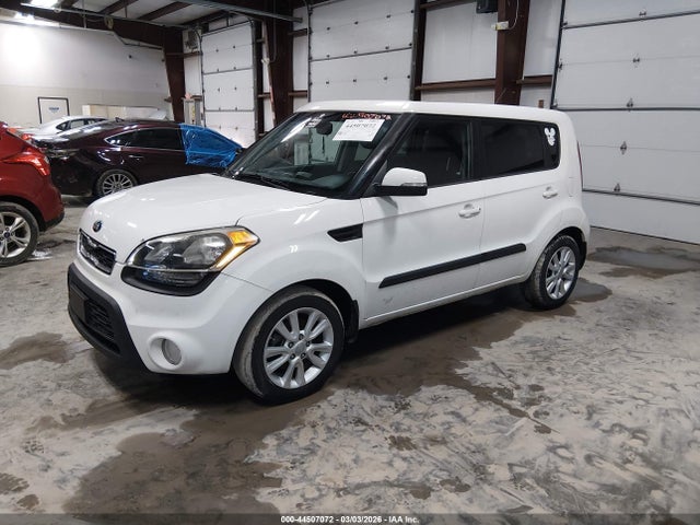 44507072 :رقم المزاد ، KNDJT2A66D7495960 vin ، 2013 Kia Soul + مزاد بيع