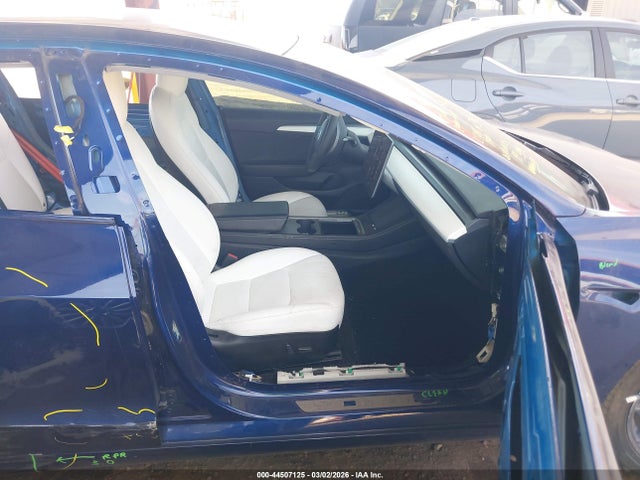 2022 TESLA MODEL 3 5YJ3E1EB4NF194250 Photo 4