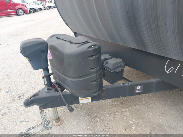 573TT3721L8806179 Grand Design Trailer