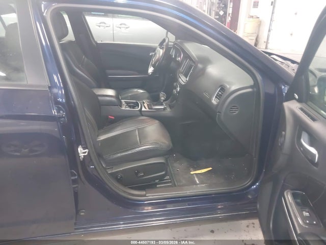 Продажа на аукционе авто 2015 Dodge Charger Sxt, vin: 2C3CDXJG5FH919975, номер лота: 44507193