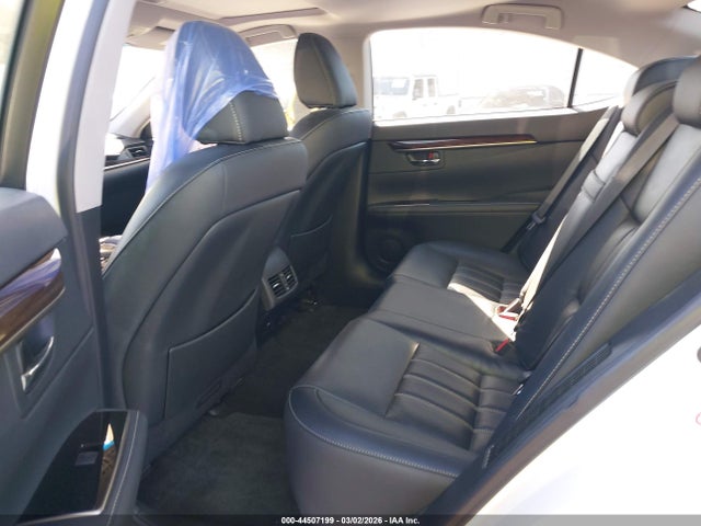 JTHBW1GG3G2106424 Lexus ES 300H