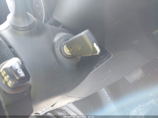 Toyota C-HR XLE 2018 NMTKHMBX2JR044212 Image 11