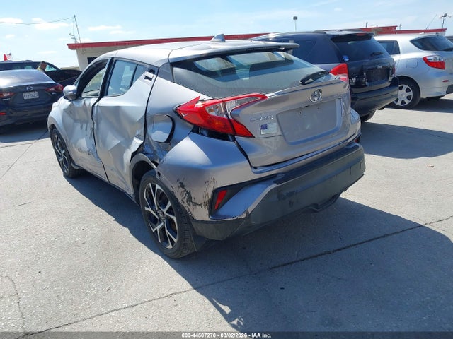 Toyota C-HR XLE 2018 NMTKHMBX2JR044212 Image 3