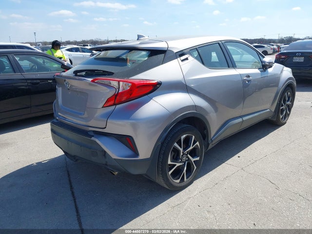 Toyota C-HR XLE 2018 NMTKHMBX2JR044212 Image 4