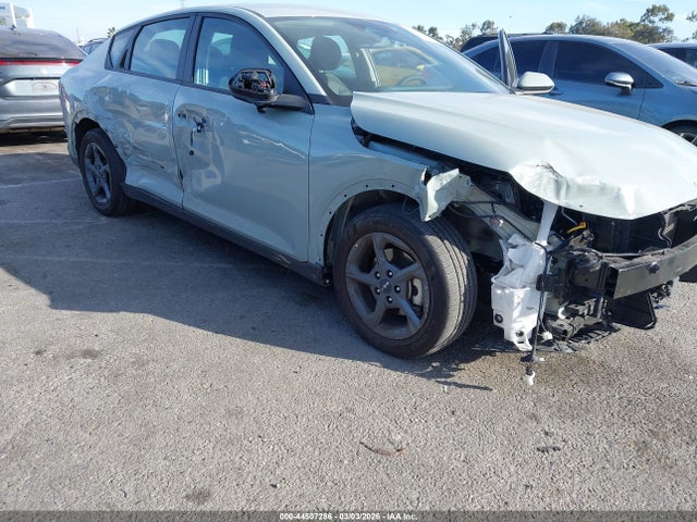 Продажа на аукционе авто 2025 Kia K4 Lxs, vin: 3KPFT4DE2SE085898, номер лота: 44507286