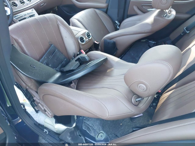 Mercedes-Benz E 300 2018 WDDZF4JB0JA412272 Image 17