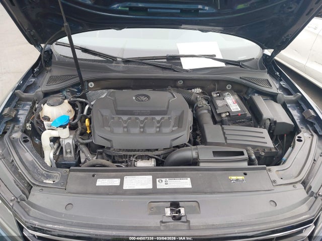 1VWLA7A30KC005435 Volkswagen Passat 2.0t Wolfsburg Edition