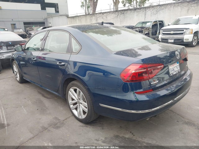 1VWLA7A30KC005435 Volkswagen Passat 2.0t Wolfsburg Edition