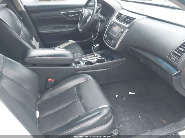 2017 Nissan Altima 2.5 Sl მანქანა იყიდება აუქციონზე, vin: 1N4AL3AP5HC157452, აუქციონის ნომერი: 44507357