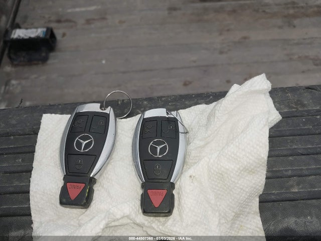 2011 Mercedes-benz E 350 მანქანა იყიდება აუქციონზე, vin: WDDHF5GB1BA420892, აუქციონის ნომერი: 44507360