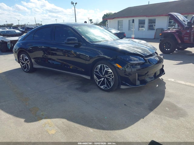 2025 HYUNDAI IONIQ 6 KMHM54AA6SA082911