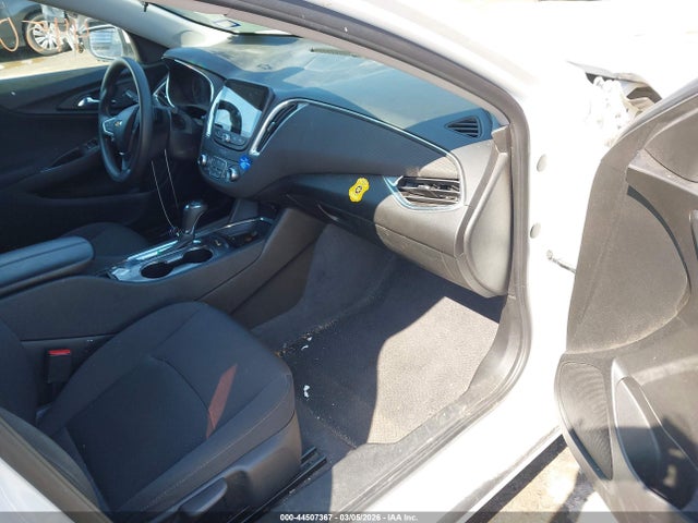1G1ZD5ST7LF002807 Chevrolet Malibu Fwd Lt