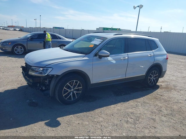 Продажа на аукционе авто 2018 Volkswagen Tiguan 2.0t Se/2.0t Sel, vin: 3VV3B7AX5JM008140, номер лота: 44507395