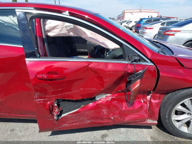 1G1ZD5STXKF186235 Chevrolet MALIBU LT