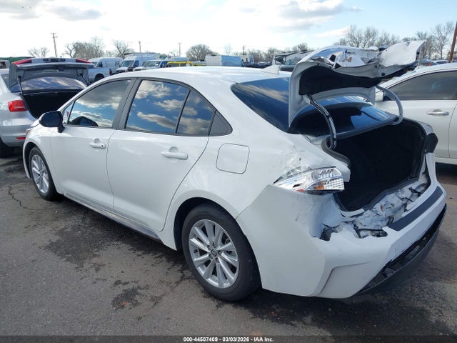 Toyota COROLLA LE 2025 5YFB4MDE8SP326213 Image 3