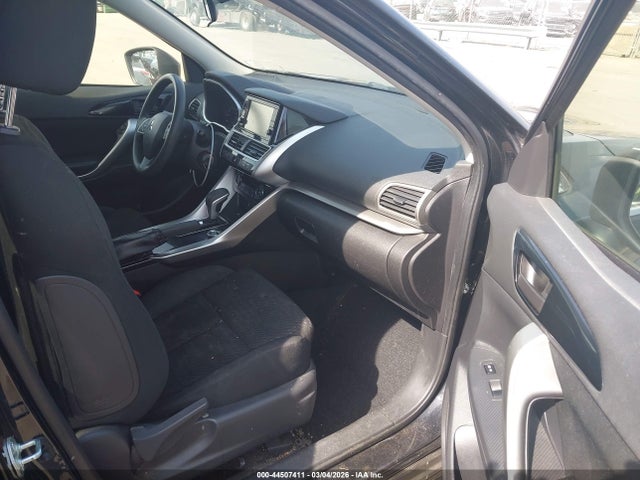 2020 MITSUBISHI ECLIPSE CROSS JA4AT3AA8LZ032855 Photo 4