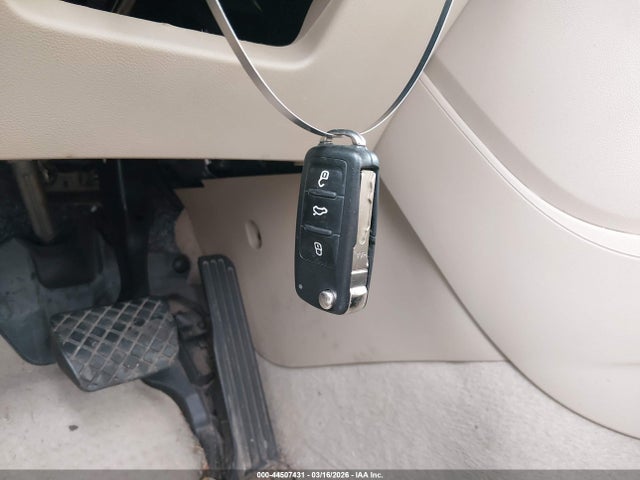 Продажа на аукционе авто 2013 Volkswagen Beetle 2.0l Tdi, vin: 3VWJL7AT5DM675453, номер лота: 44507431