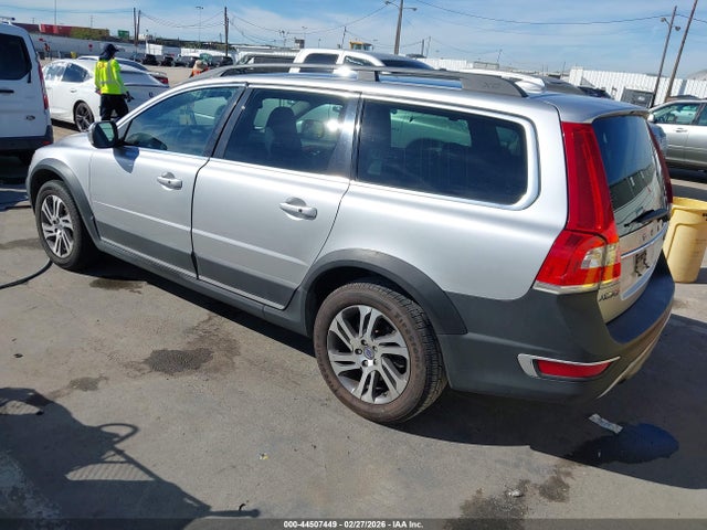 2015 VOLVO XC70 YV440MBC0F1187160 Photo 2