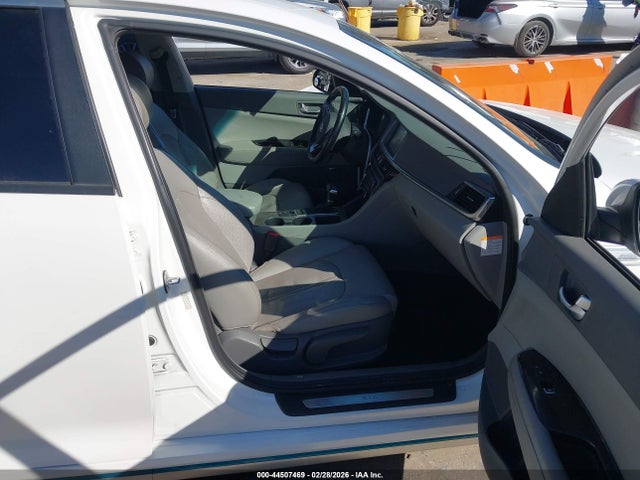 KNAGV4LD5H5013196 KIA Optima Plug-in Hybrid Ex