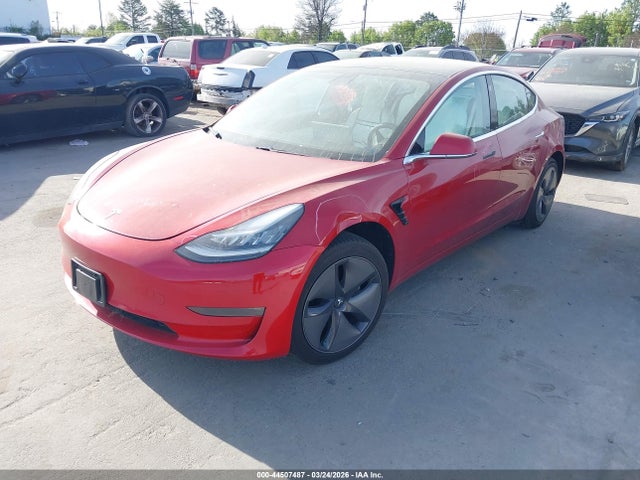 2019 TESLA MODEL 3 5YJ3E1EB7KF437108 Photo 1