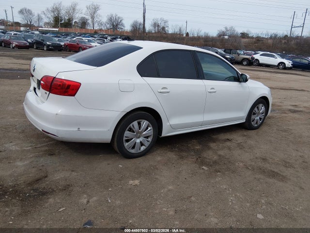 3VWD17AJ7EM242087 Volkswagen Jetta 1.8t Se