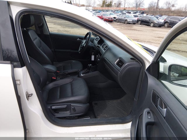 3VWD17AJ7EM242087 Volkswagen Jetta 1.8t Se