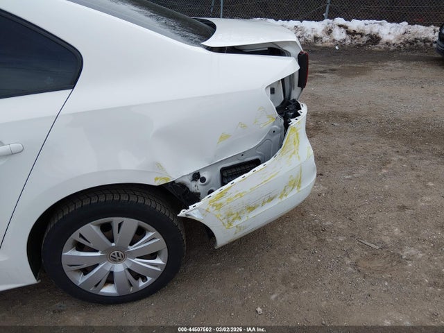 3VWD17AJ7EM242087 Volkswagen Jetta 1.8t Se