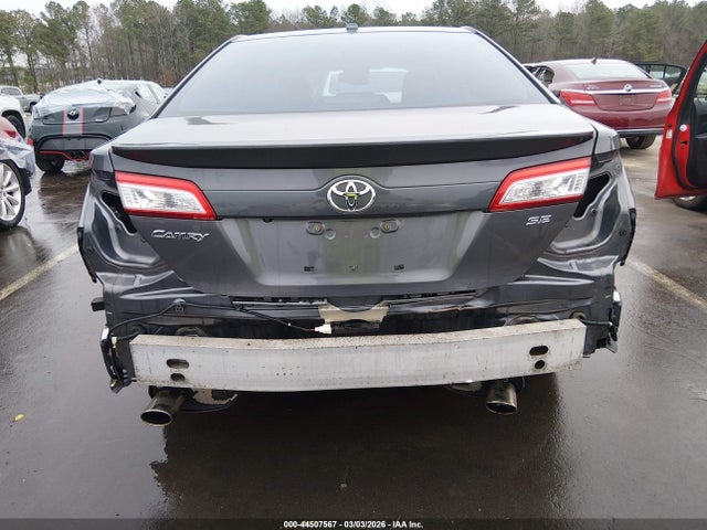 44507567 :رقم المزاد ، 4T1BK1FK6EU539655 vin ، 2014 Toyota Camry Se V6 مزاد بيع