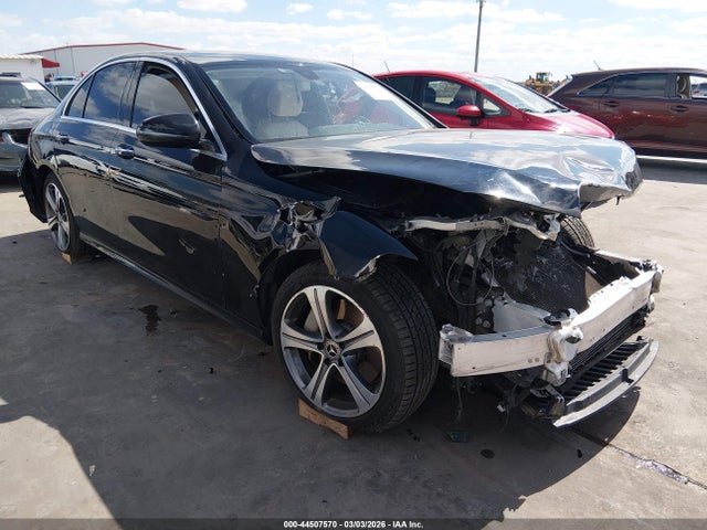 2017 MERCEDES-BENZ E 300 WDDZF4JB3HA256657