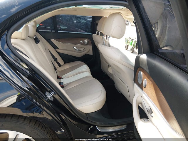 2017 MERCEDES-BENZ E 300 WDDZF4JB3HA256657 Photo 7