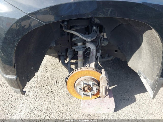 1GCPYFED5KZ157740 Chevrolet Silverado 1500 Lt Trail Boss