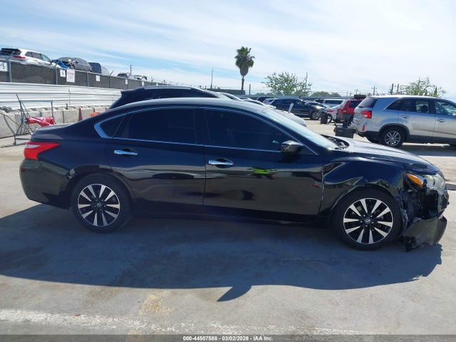 1N4AL3AP6HC184126 Nissan Altima 2.5 Sv