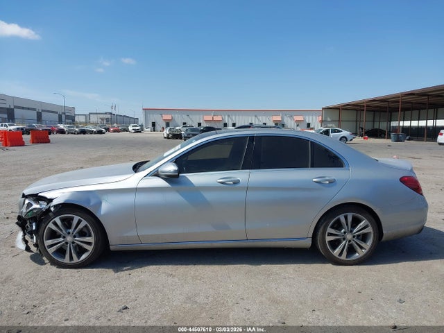 44507610 :رقم المزاد ، 55SWF4JBXHU184844 vin ، 2017 Mercedes-benz C 300 مزاد بيع