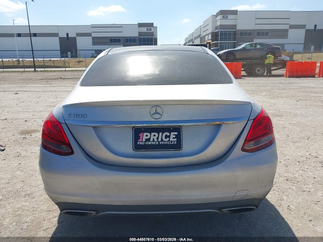 44507610 :رقم المزاد ، 55SWF4JBXHU184844 vin ، 2017 Mercedes-benz C 300 مزاد بيع