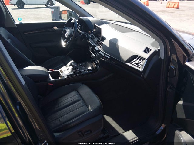 WA1BNAFY9K2079781 Audi Q5 45 Premium